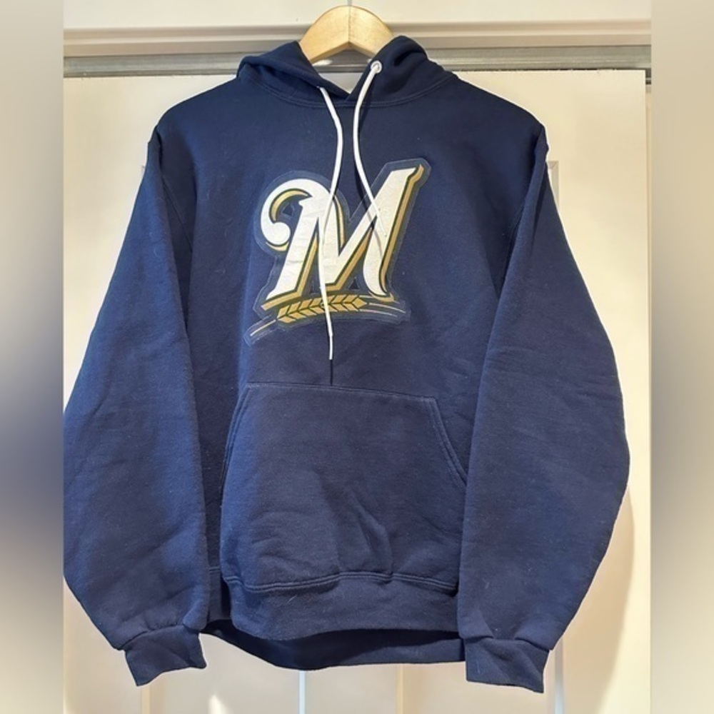 Milwaukee Brewers M Logo Hooded Sweatshirt Size Men’s Medium